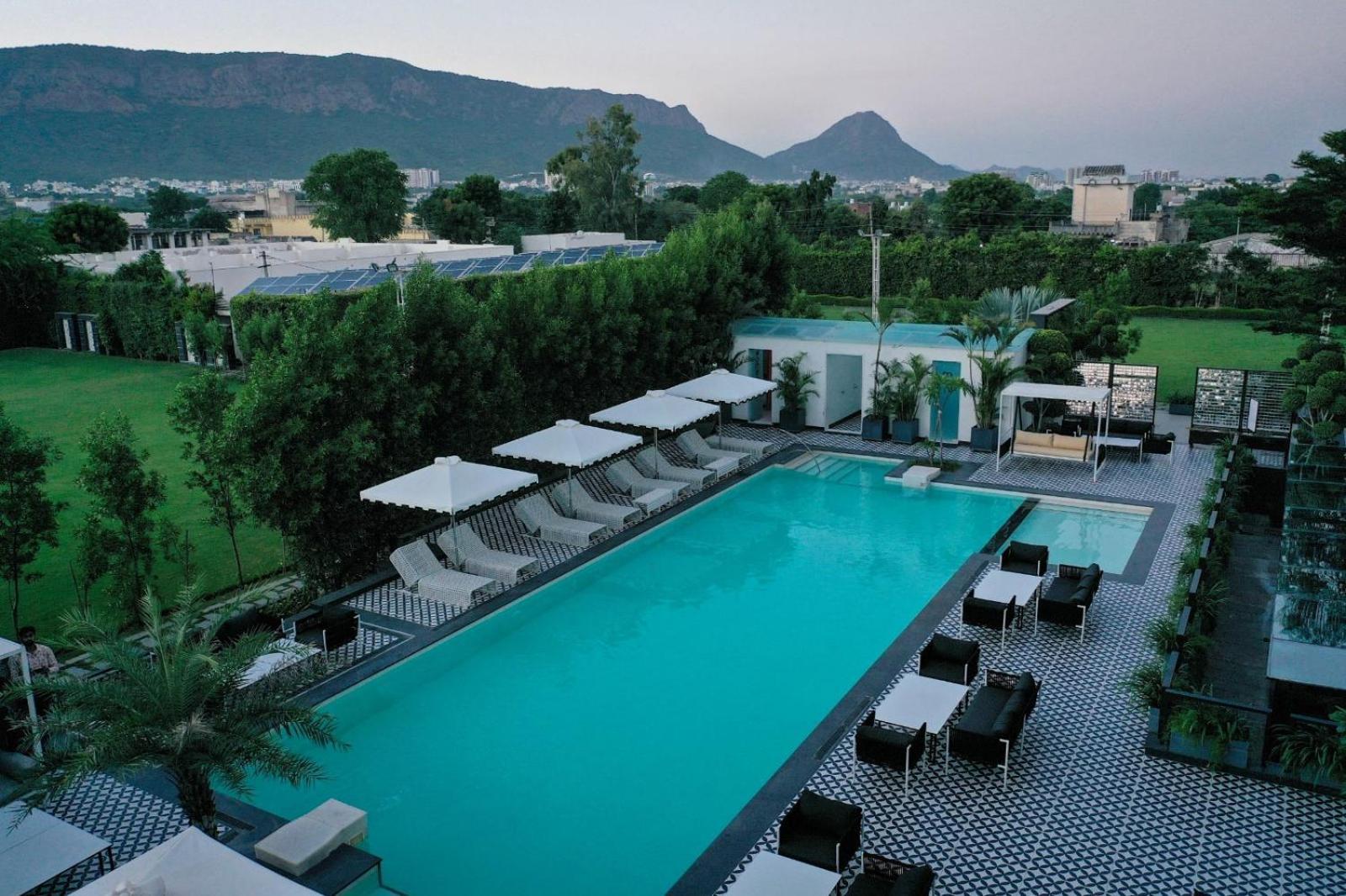 แกรนด์ ซีเนีย อัชเมอร์ Hotel อัจเมอร์ ภายนอก รูปภาพ