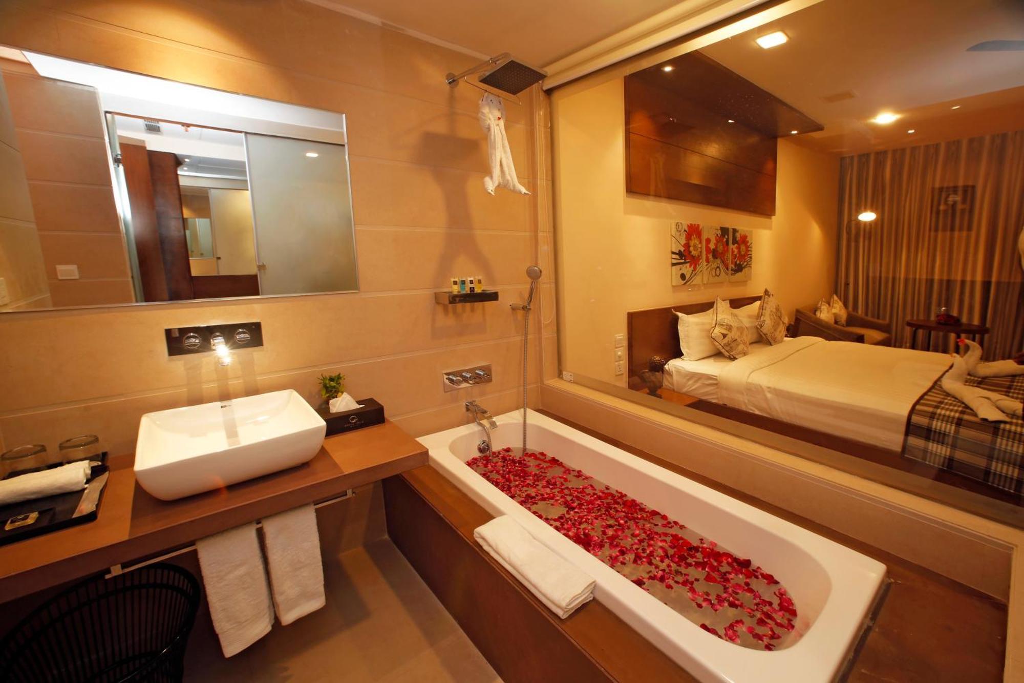 แกรนด์ ซีเนีย อัชเมอร์ Hotel อัจเมอร์ ภายนอก รูปภาพ