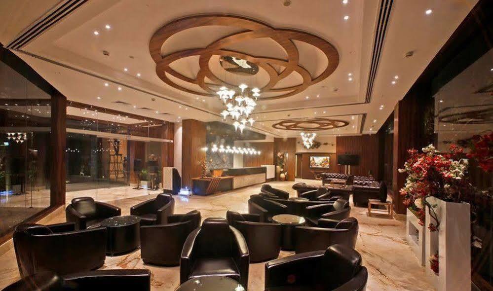 แกรนด์ ซีเนีย อัชเมอร์ Hotel อัจเมอร์ ภายนอก รูปภาพ